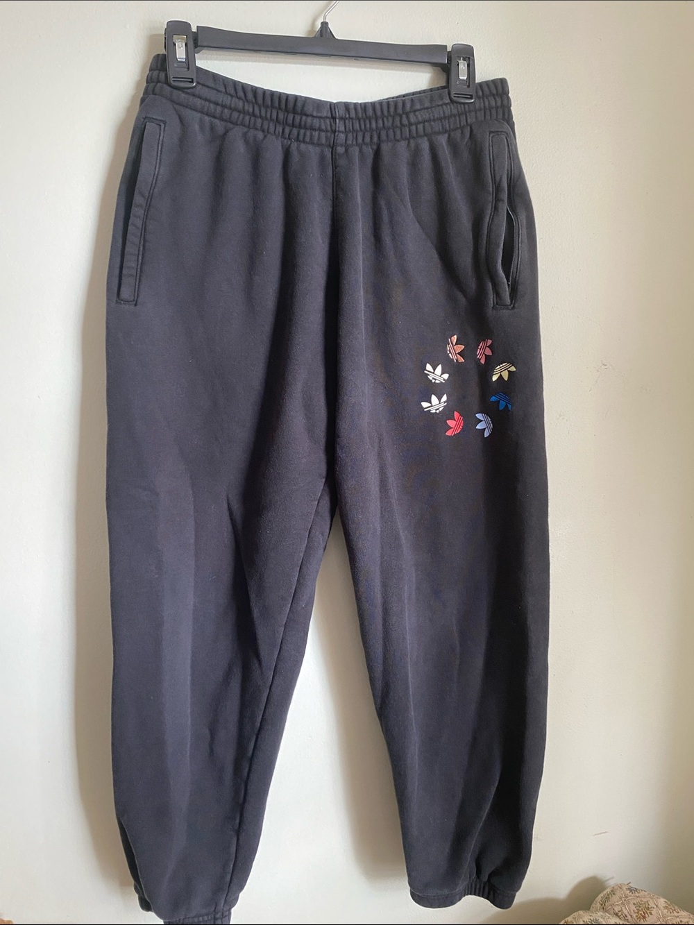 Adidas Adicolor Shattered Trefoil Black Sweat Pants